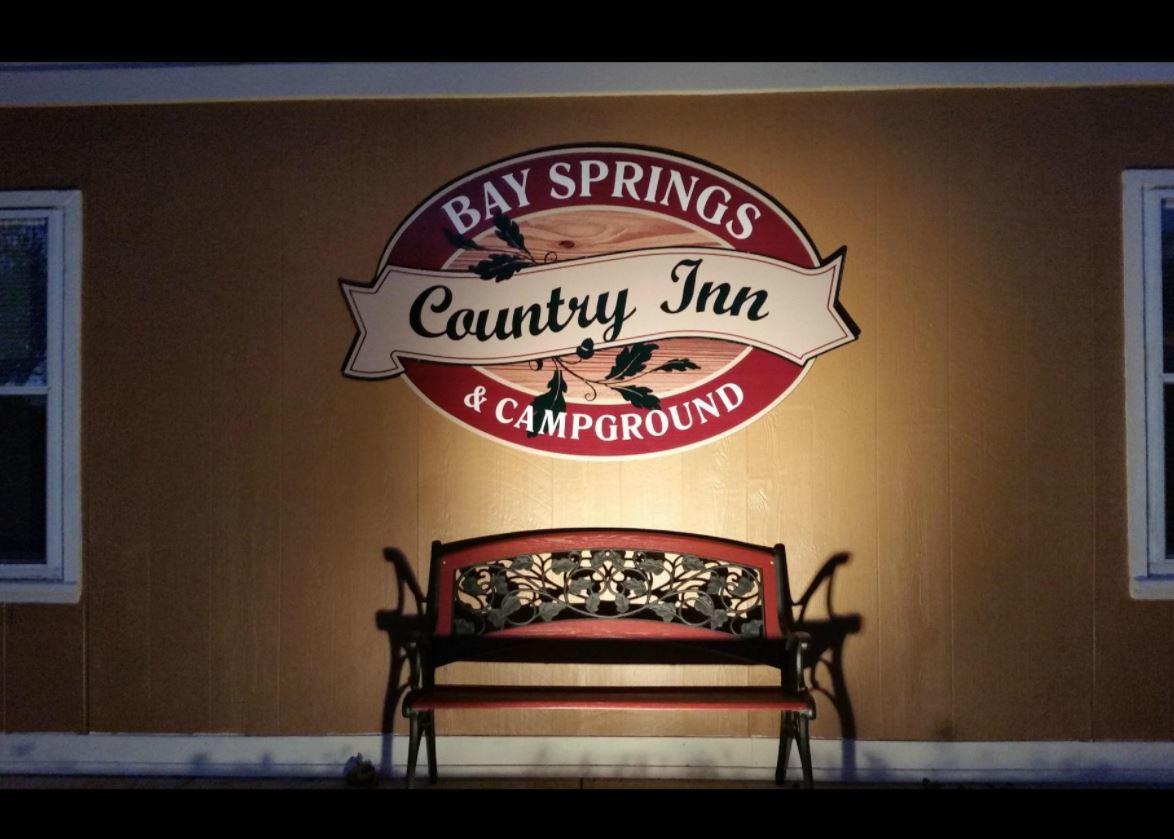 Bay Springs Country Inn & Marina Centre Exteriér fotografie